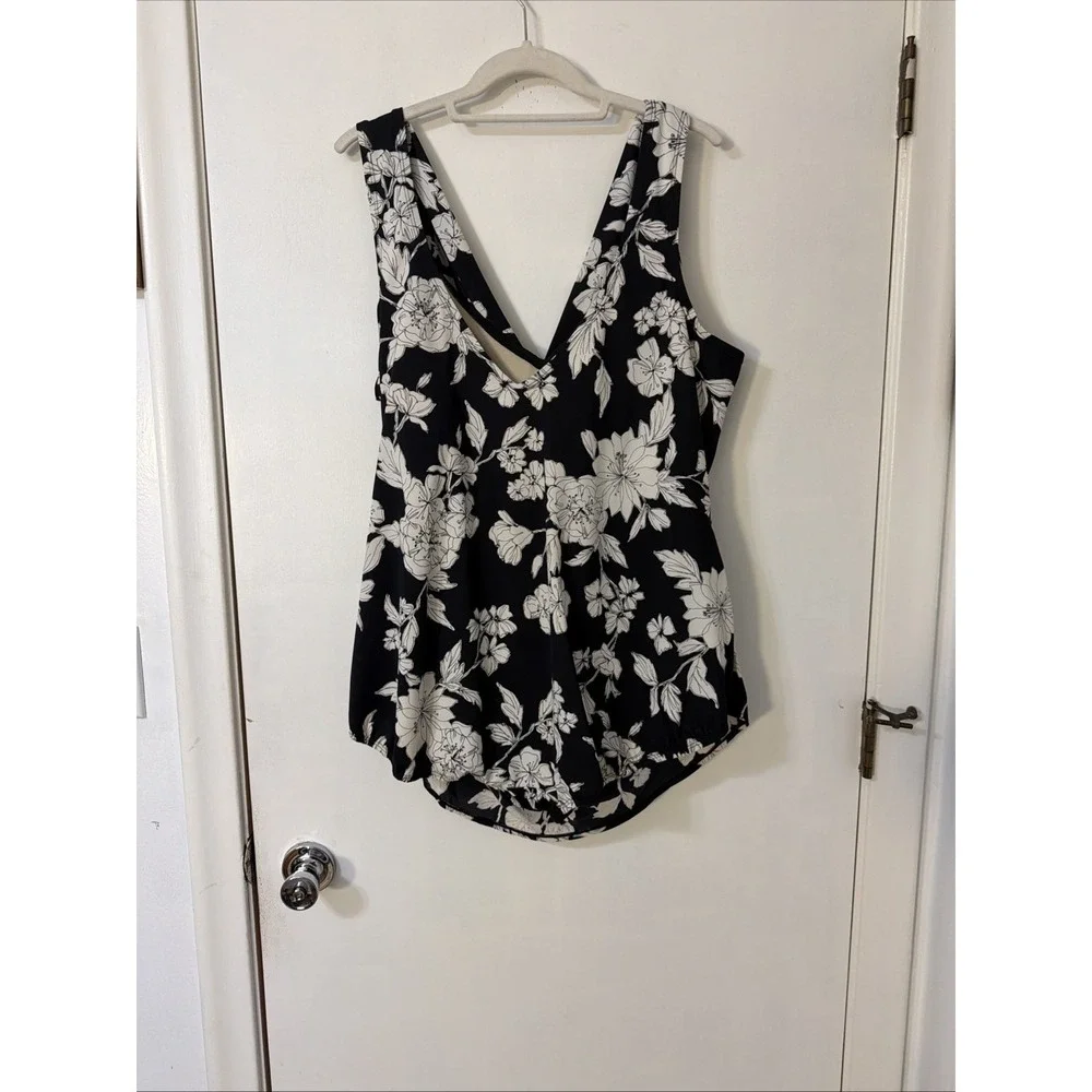 Lands' End Floral Faux Wrap Swimsuit  Dress‎ Plus Sz 24W Black White One Piece